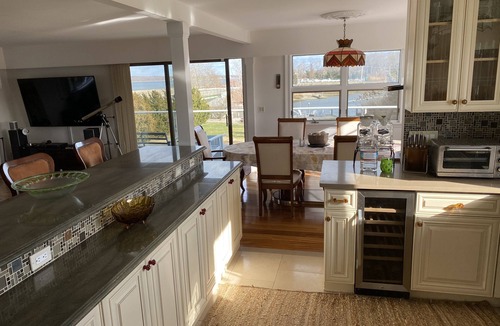 Southold House | Bayfront Vacation Home in Southold, 5 Bedrooms