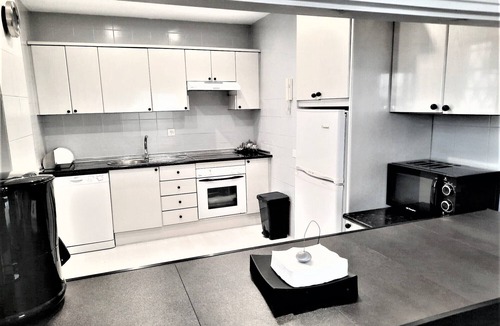 Puerto Banus Apartment | Beachside Puerto Banus Stunning Apartment 212