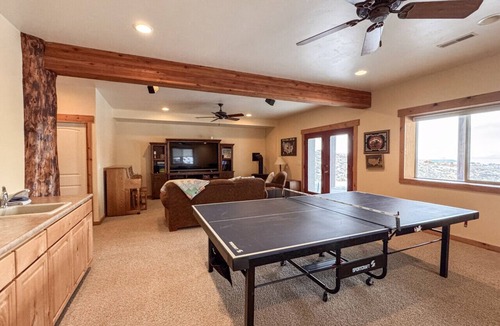 Sweetwater House | Bear Ridge Lodge Sleeps 20 & views of Bear Lake