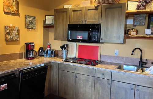 Okanagan-Similkameen Cottage | Bighorn Ridge 2-suite/1 bedroom EACH (SEPARATELY PRICED) Guest House - Bighorn Ridge-suite 2