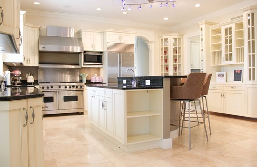 Bloomington House | Bloomington Estate