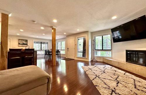 Pollock Pines House | Cabin in the Trees-Game Room