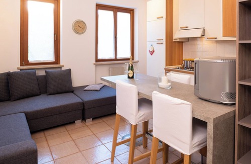 Bardolino Apartment | Casa Davide-Apartment in Bardolino