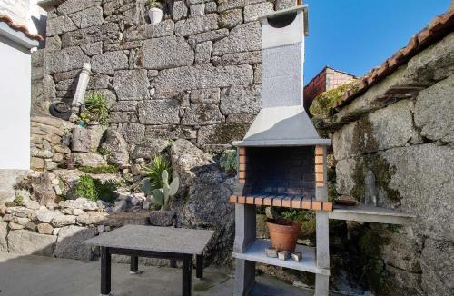 Cabril House | Casaesquerda Cinza