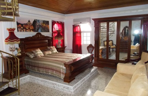 La Iglesia Bed & Breakfast | Castillo Romano