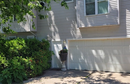Fenton House | Charming 1450sqft Upstairs duplex on lobdell lk with amazing sunset views.
