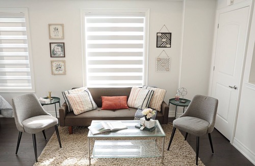 Markham Apartment | 🌟 Charming Coach House with Stunning Pond Views in Markham 🌅 🌊