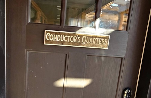 Holly Apartment | Conductors Quarters - Chic comfort 100% accessible