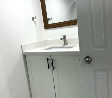 Markham House | Contemporary Private Basement Suite