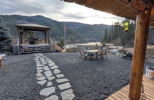Ahsahka Cabin | Correa's Lodge