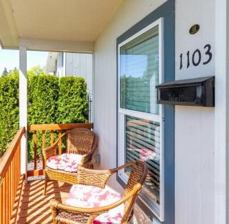 Nevada - Lidgerwood House | Cute and Cozy 3 Bed 2 Bath Home in North Spokane