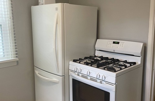 Madison House | Cute house close to hospital, UW, shops, bike trails and restaurants