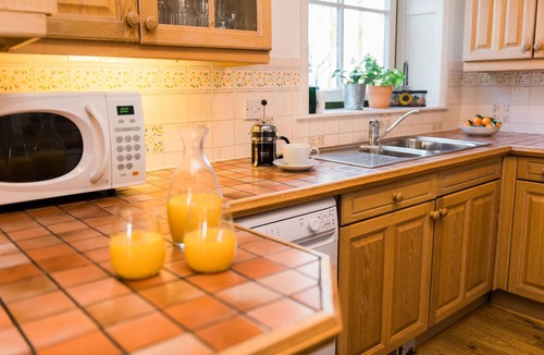 Filey Cottage | Dale Farm Holidays in the stunning Yorkshire Wolds near Filey Bay (3 bed 3 bath)