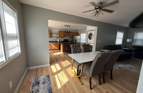 Oconomowoc House | Downtown Lake Country Oconomowoc with River View