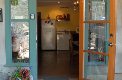 Nelson Apartment | Downtown, Wheelchair accessible, 1 BR suite- Pet Friendly.