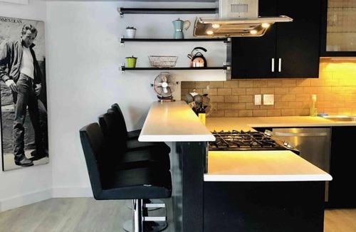 Okanagan-Similkameen Apartment | Eco-Chic Lakeview in the vines