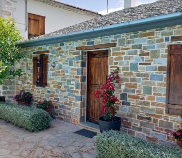 Koropi Villa | Equus & cella