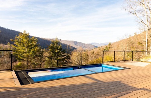 Phoenicia House | Fawn Hill Cabin: Cozy Log Cabin in Phoenicia w/Year-Round Swim Spa