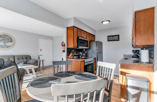 Lake Fenton Apartment | Fenton Flats- Suite 2 With On Site Hot Tub and Personal Garage