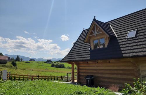 Zab Ski Chalet | Góralski domek z bali SAŁAS