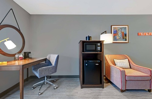 Farmington Hotel | Hampton Inn Farmington