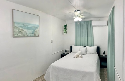 Lajas Apartment | High Tide Guesthouse, Parguera