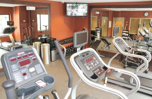 Paducah Hotel | Holiday Inn Express & Suites Paducah West by IHG