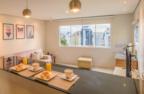 Centro House | Home Office com Conforto a 750 mts da Beiramar Norte P550