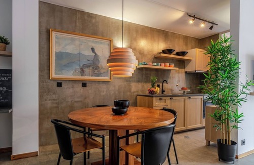 Leixões Apartment | HostWise – Modern Flat w/Terrace | Near the Beach