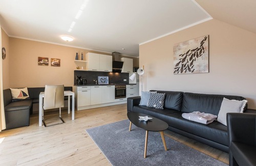 Zingst Apartment | House Muschelsucher, Birkenstraße 7a, App. 4