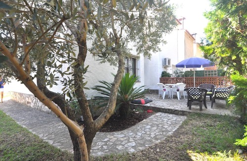L'Escala Villa | House with garden, wifi very close to the beach