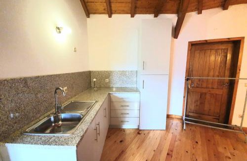 Cabril House | Janelas da Cabreira