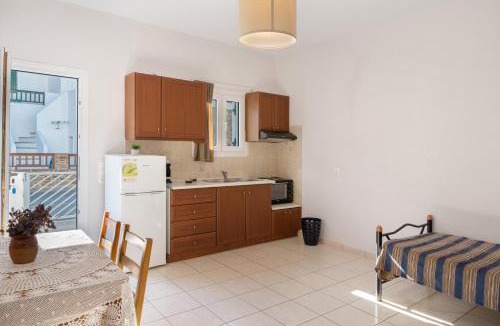 Merichas Apartment | Katerina Irida Kythnos