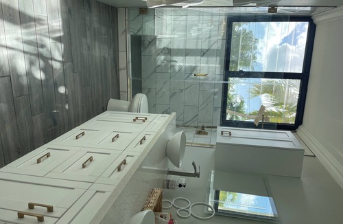 Frederiksted Southeast Condo | Leisure Daze