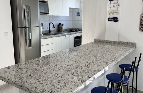 Guaratuba Apartment | Lindo apto c/ar cond. perto da praia