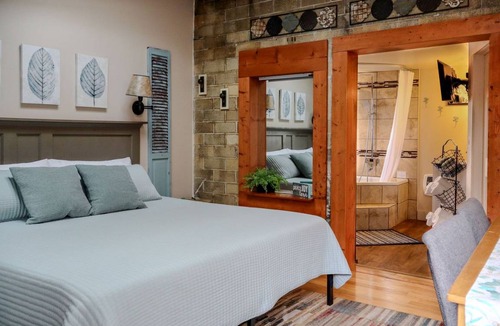 Logan Cabin | Lodge ∙ 1 bedroom ∙ 2 guests
