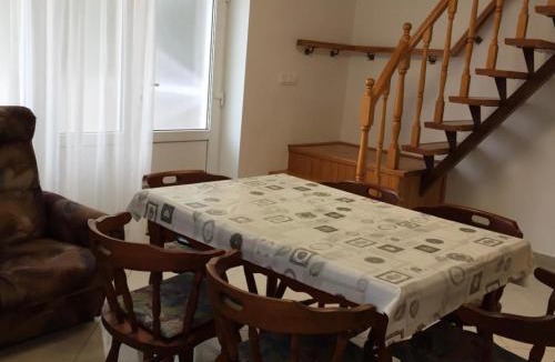 Harkany House | Lomb Nyaraló