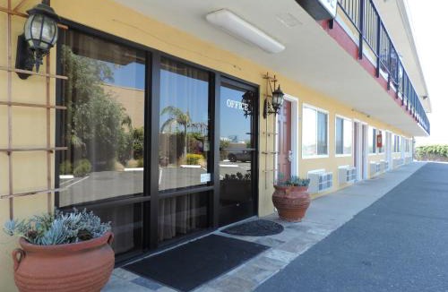 Lompoc Hotel | Lotus of Lompoc - A Great Hospitality Inn