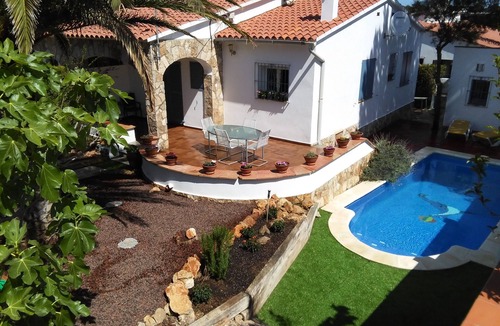 L'Escala House | Lovely Villa close to the beaches - Private Pool/Garden/Wi-Fi - Casa Palmera