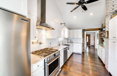 Lake Fenton House | Luxe Waterfront Lake Fenton Home: Decks & Fire Pit