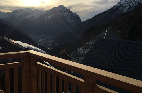 Vaujany Ski Chalet | Luxury apartment close to all amenities