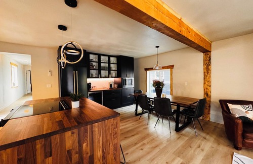 Moscow House | Luxury Living Near Downtown Moscow & U of I Campus