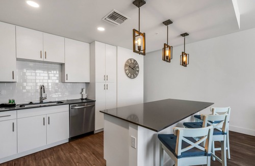 Central Sarasota Condo | Luxury Resort-style Condo with Amazing Views in a Prime Location