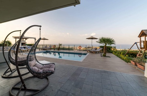 Piskopiano Villa | Luxury Villa Constantinos