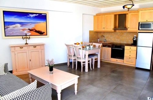 Kithnos Apartment | Messaria Hotel
