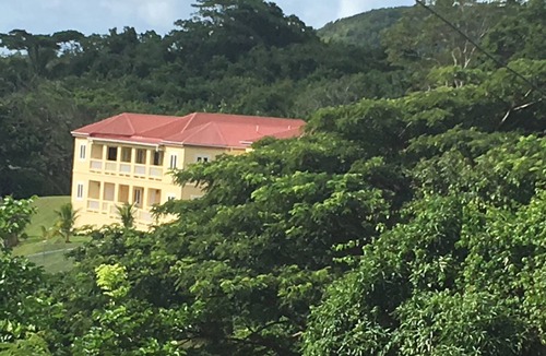 Estate Two Friends Apartment | New Listing!Verdant Paradise. Relaxing Vacation In The Lush Tropical Rain Forest