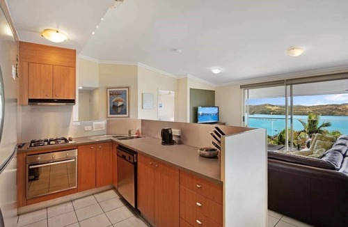 Hamilton Island Apartment | Oasis 23, Seaview Apartment on Hamilton Island