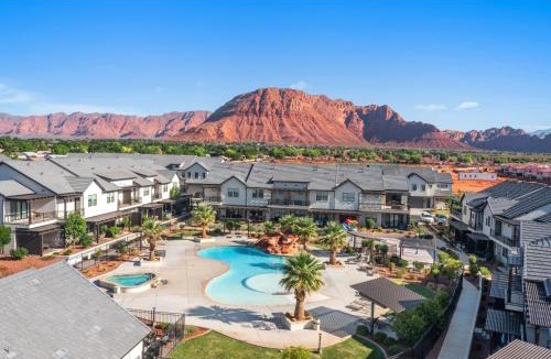 Ivins House | Ocotillo Springs Resort 41 Private Hot Tub, Nintendo Console, BBQ Grill & Beautiful Resort Pool