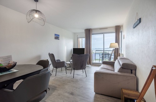 Saint-Cast-le-Guildo Apartment | Optimist - vue mer - One Bedroom Apartment, Sleeps 4