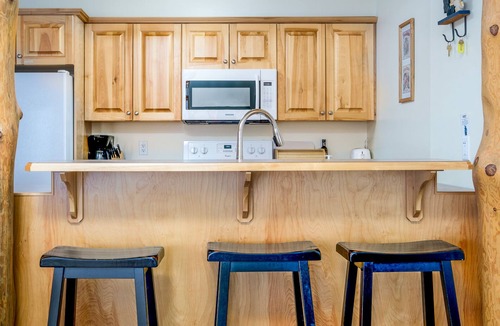 Rossland Condo | Our Most Affordable AND Fantastic Location!